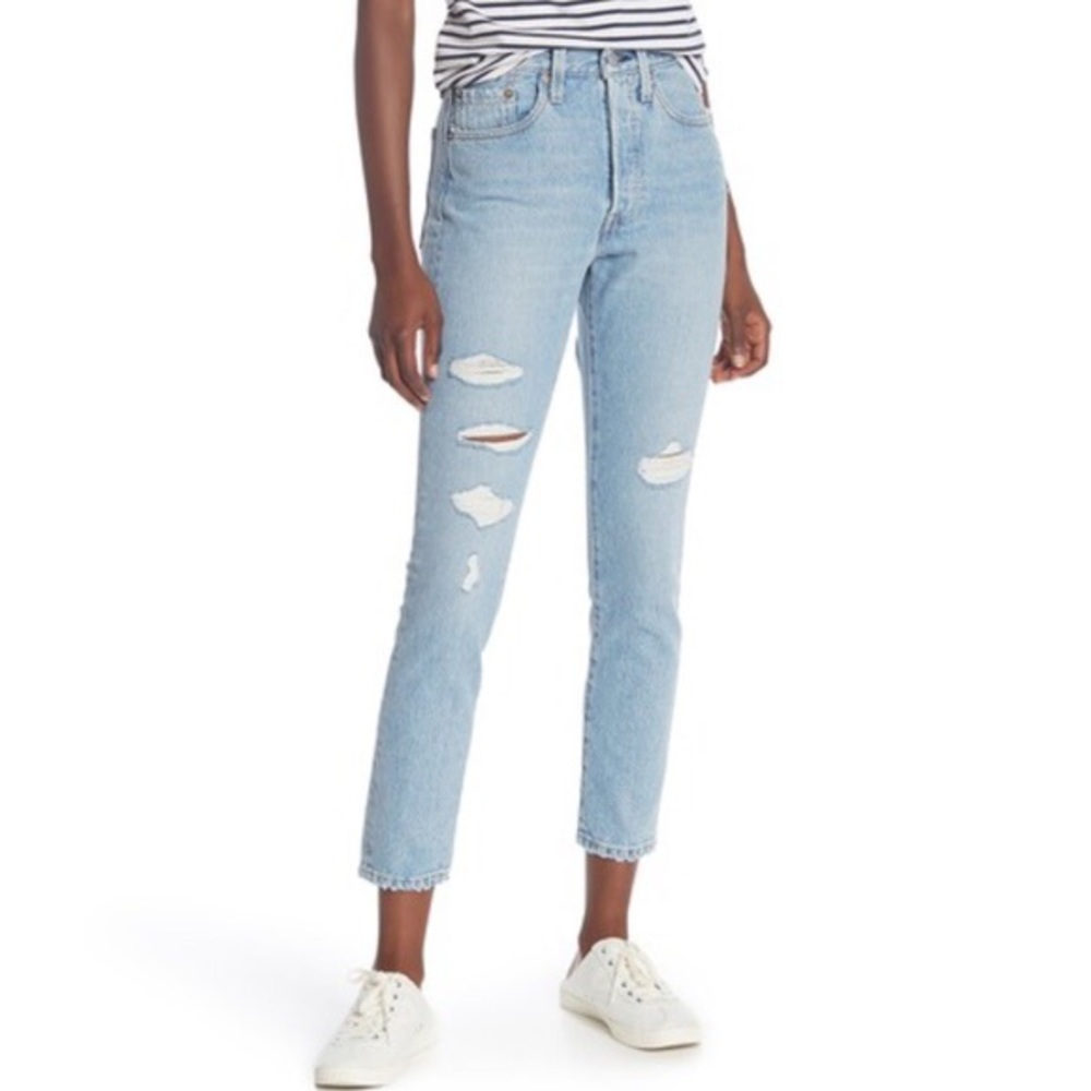 NWT Levi’s 501 Skinny in Humble Pie